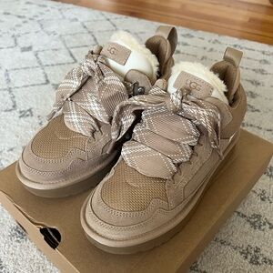 UGG LOWMEL WOMENS SIZE 8 - NWOT